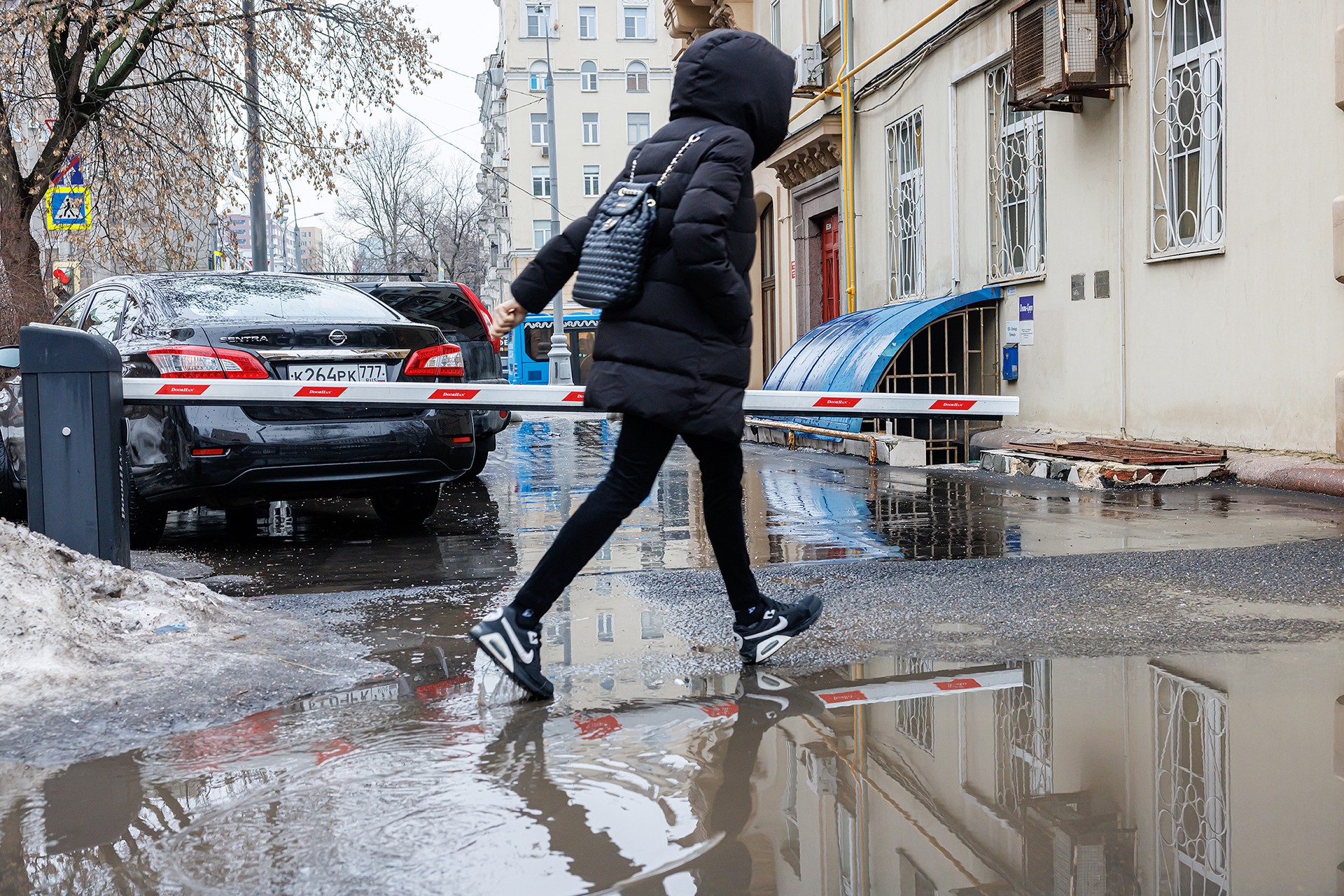 О резкой смене погоды в Москве предупредила синоптик