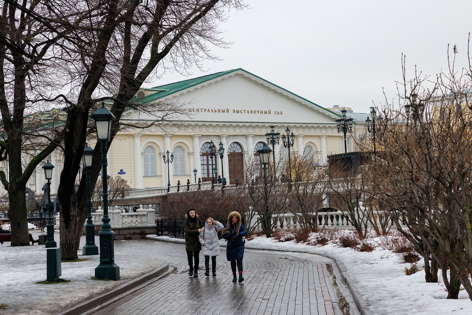 Москвичам пообещали ослабление морозов к концу недели