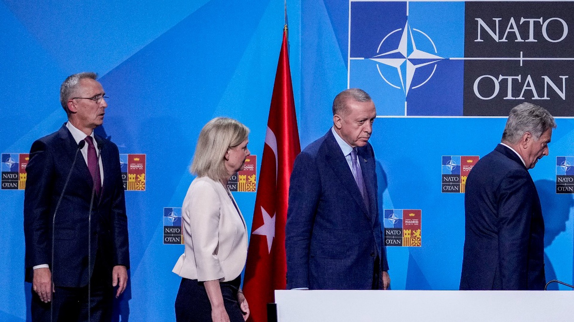 Швед в конце туннеля: как Стокгольм откосил от НАТО