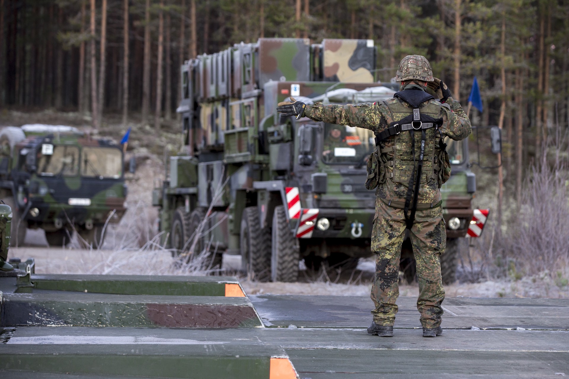 Норвегия отказалась размещать у себя постоянный контингент НАТО