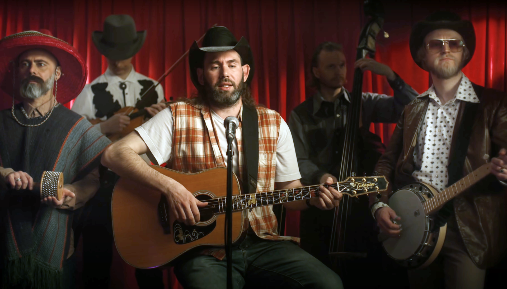 Вечная мерзота: зачем комик Слепаков глумится над матерями погибших