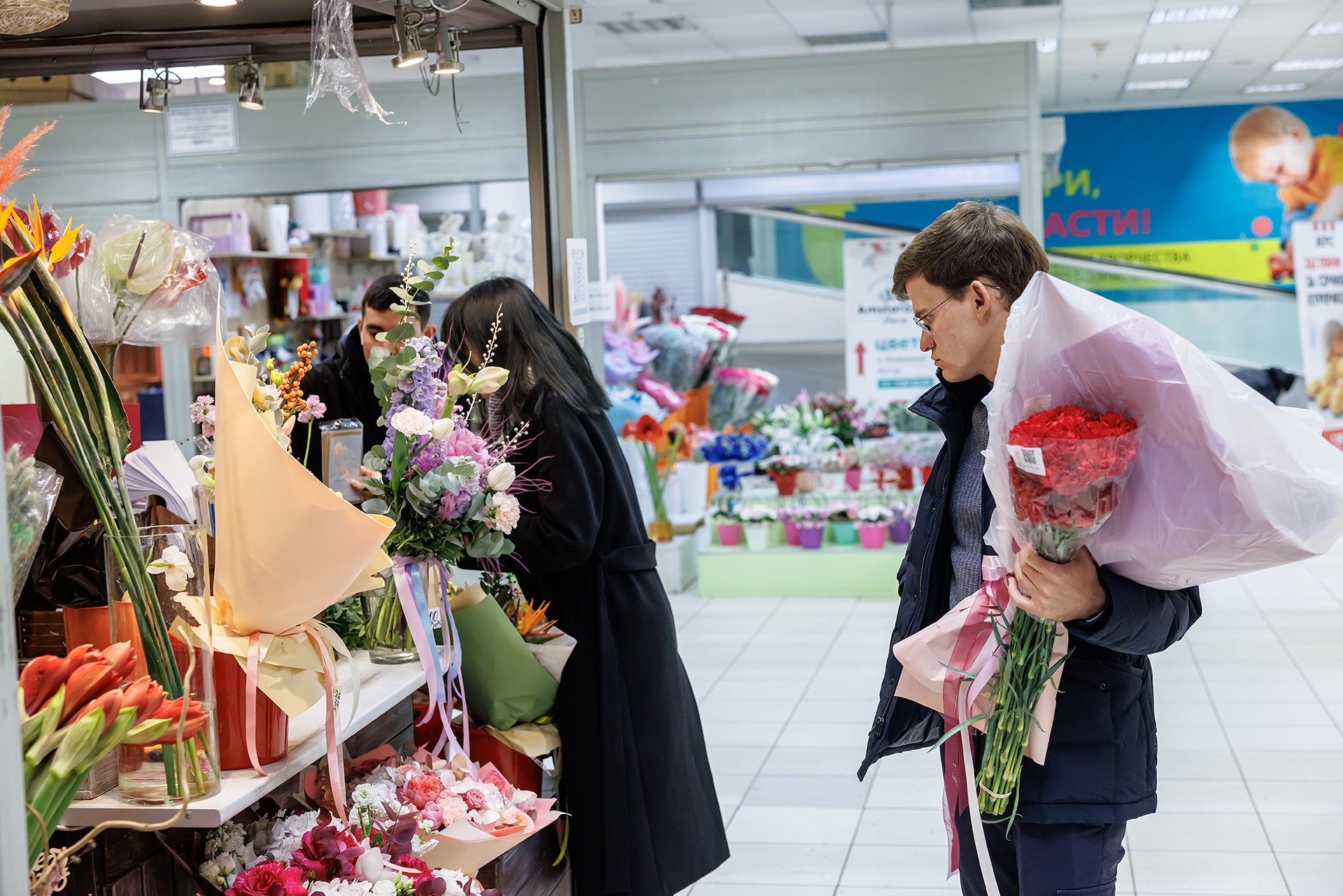 Россияне назвали сумму, которую потратят на подарки 14 февраля