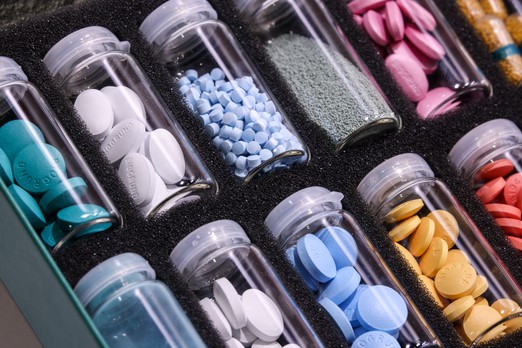 Какие лекарства должны быть в домашней аптечке: мнение врача