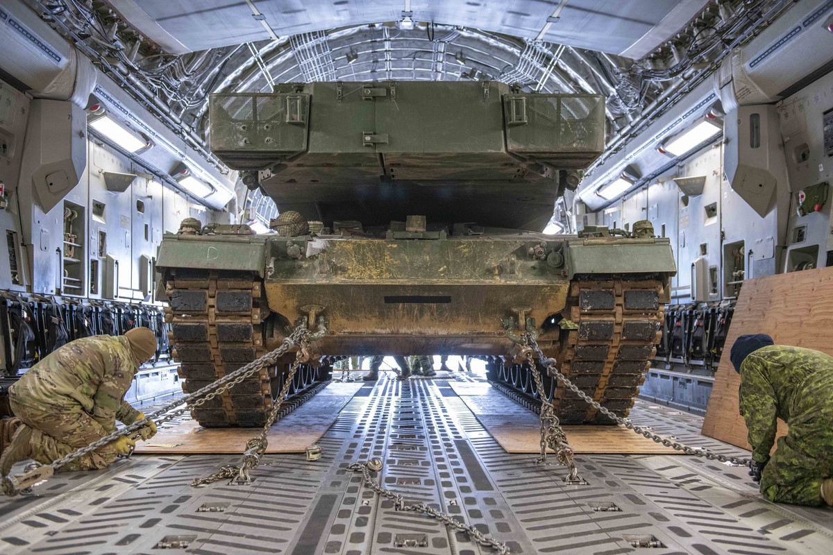 Германия, Дания и Нидерланды отправят на Украину 77 танков Leopard