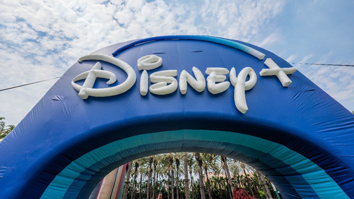 Walt Disney уволит семь тысяч сотрудников