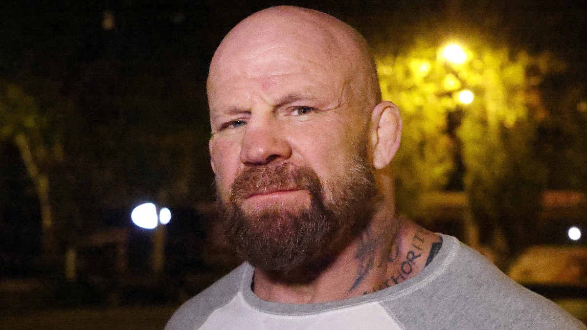 Боец MMA Монсон решил отказаться от гражданства США