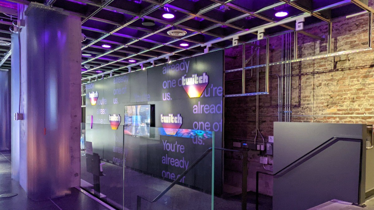 РКН хочет полностью заблокировать Twitch в России