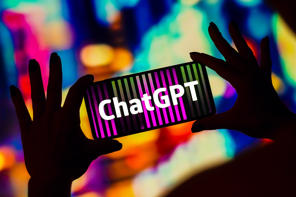 Какие профессии в ближайшее время уничтожит нейросеть нового поколения ChatGPT