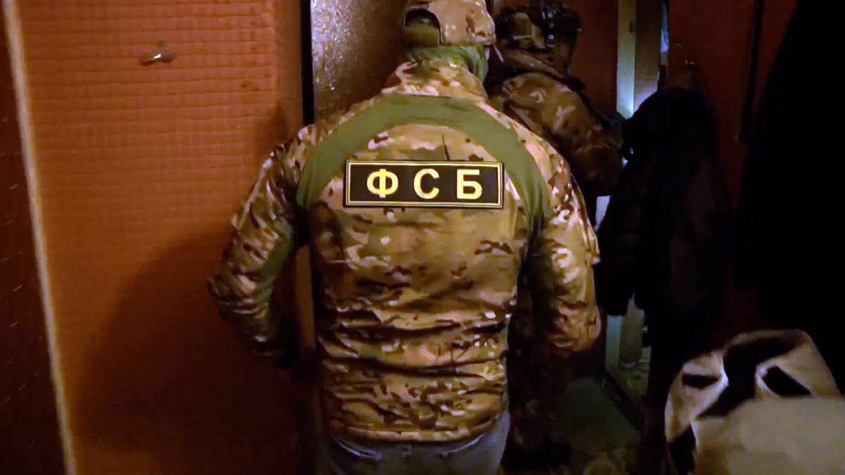 ФСБ задержала россиянина, планировавшего теракт на Транссибирской магистрали