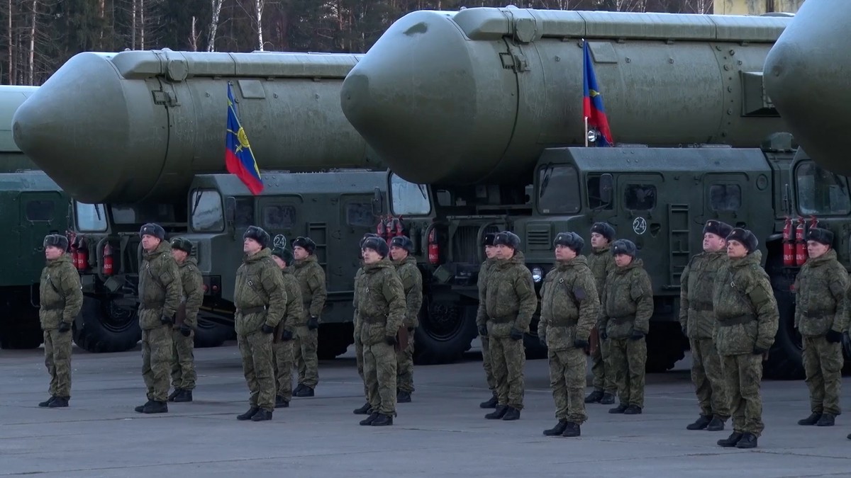 Шойгу: Россия оставляет право применения ядерного оружия в случае агрессии Запада