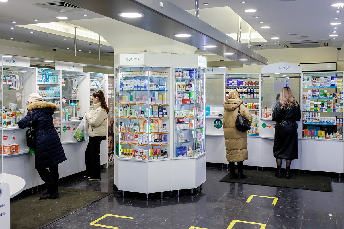 Врач назвал два типа лекарств, которые необходимо купить перед Новым годом