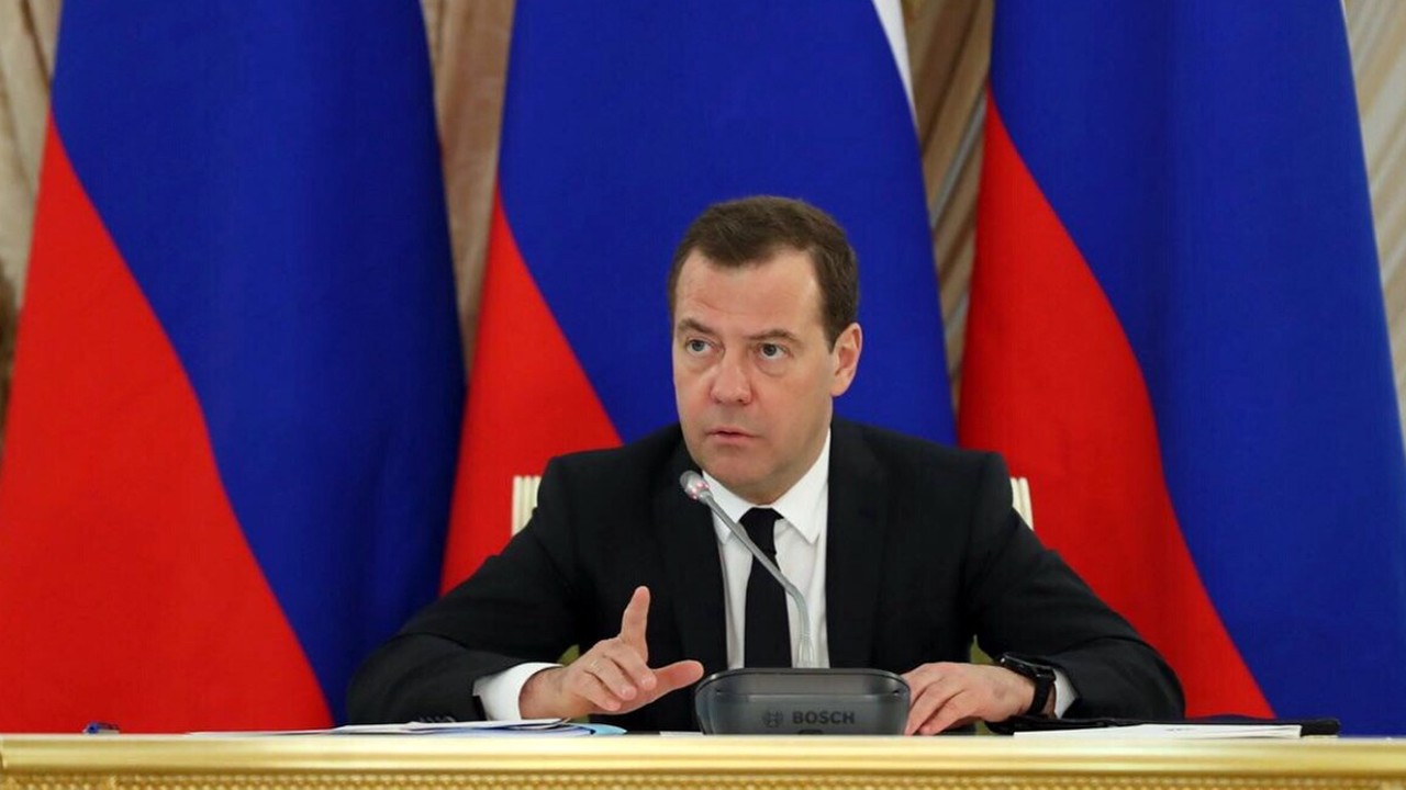 Медведев: отказ Украины от переговоров позволит довести СВО до конца