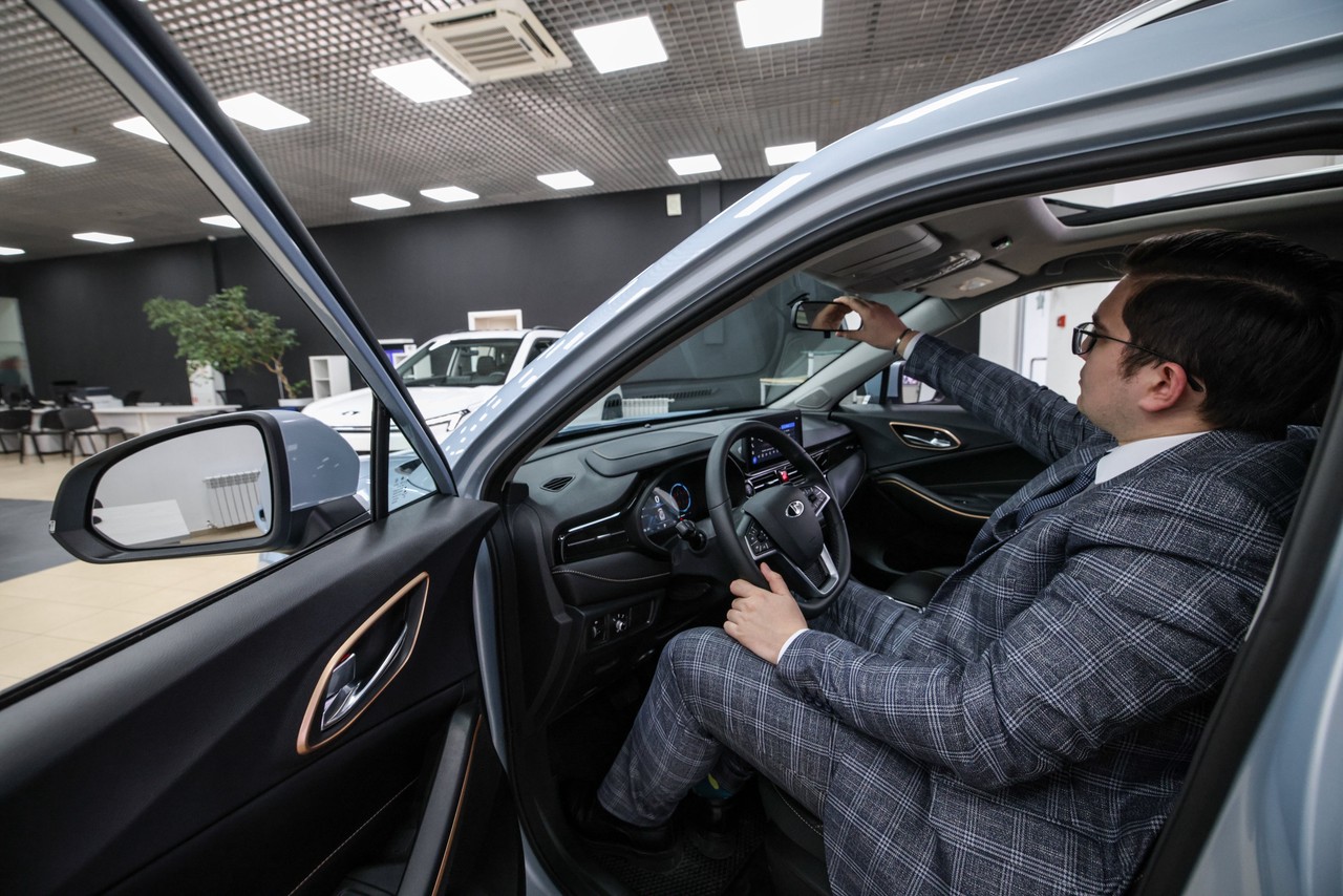 Автоэксперт Моржаретто: машины подорожают на 30% к концу текущего года