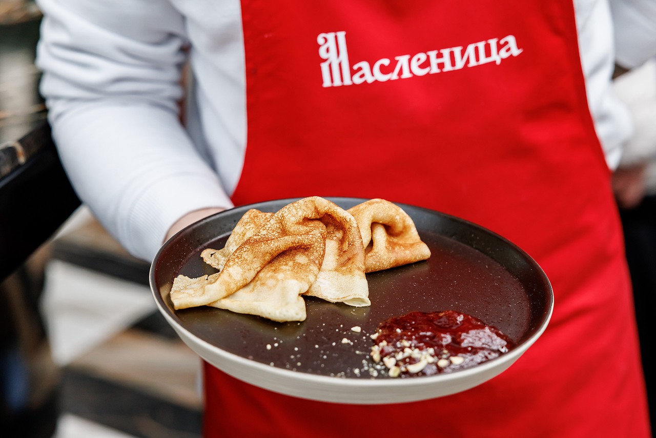 Масленица и ее аналоги в мире: что объединяет русские блины и венецианские маски