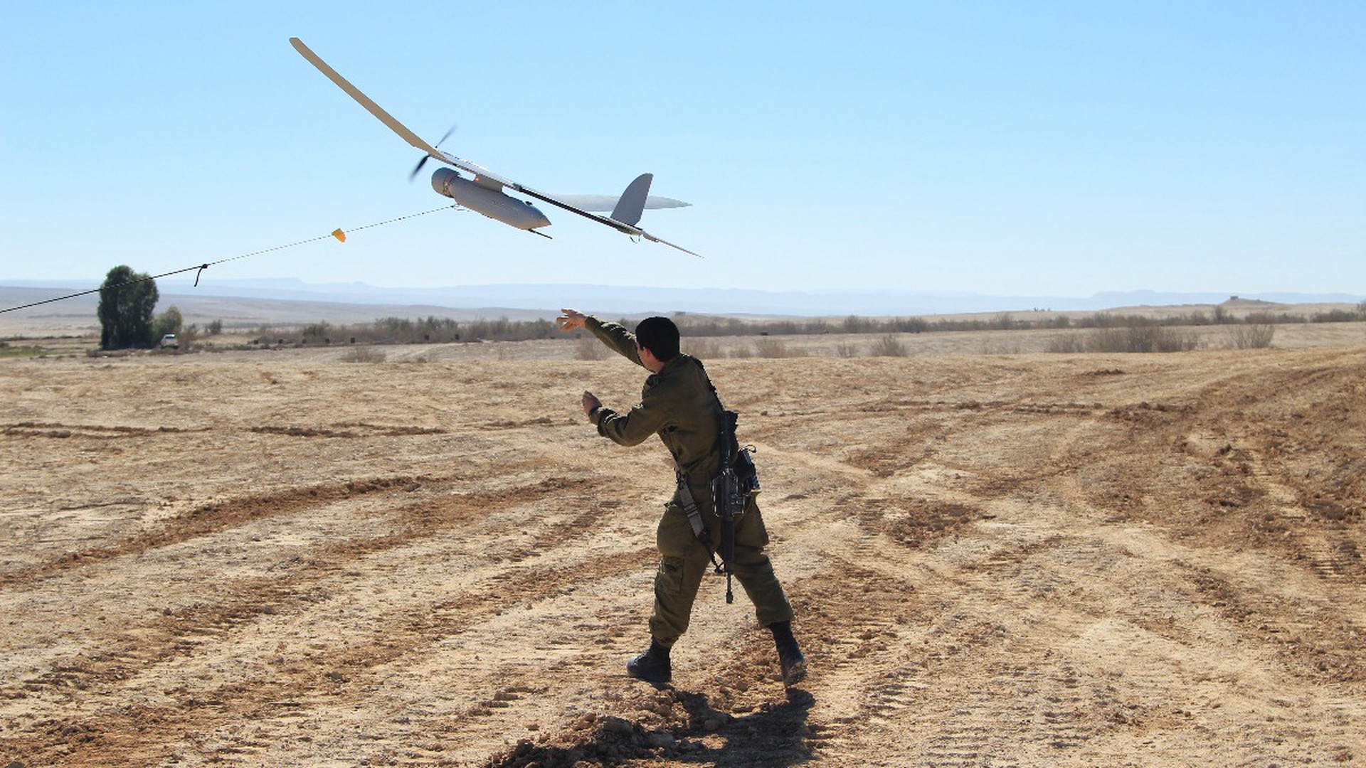 Холостой дрон: почему Иран не будет мстить Израилю за атаку беспилотника