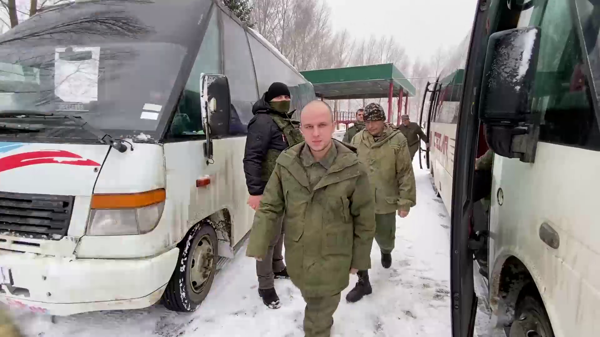 Минобороны РФ сообщило об возвращении с Украины 195 российских военнопленных