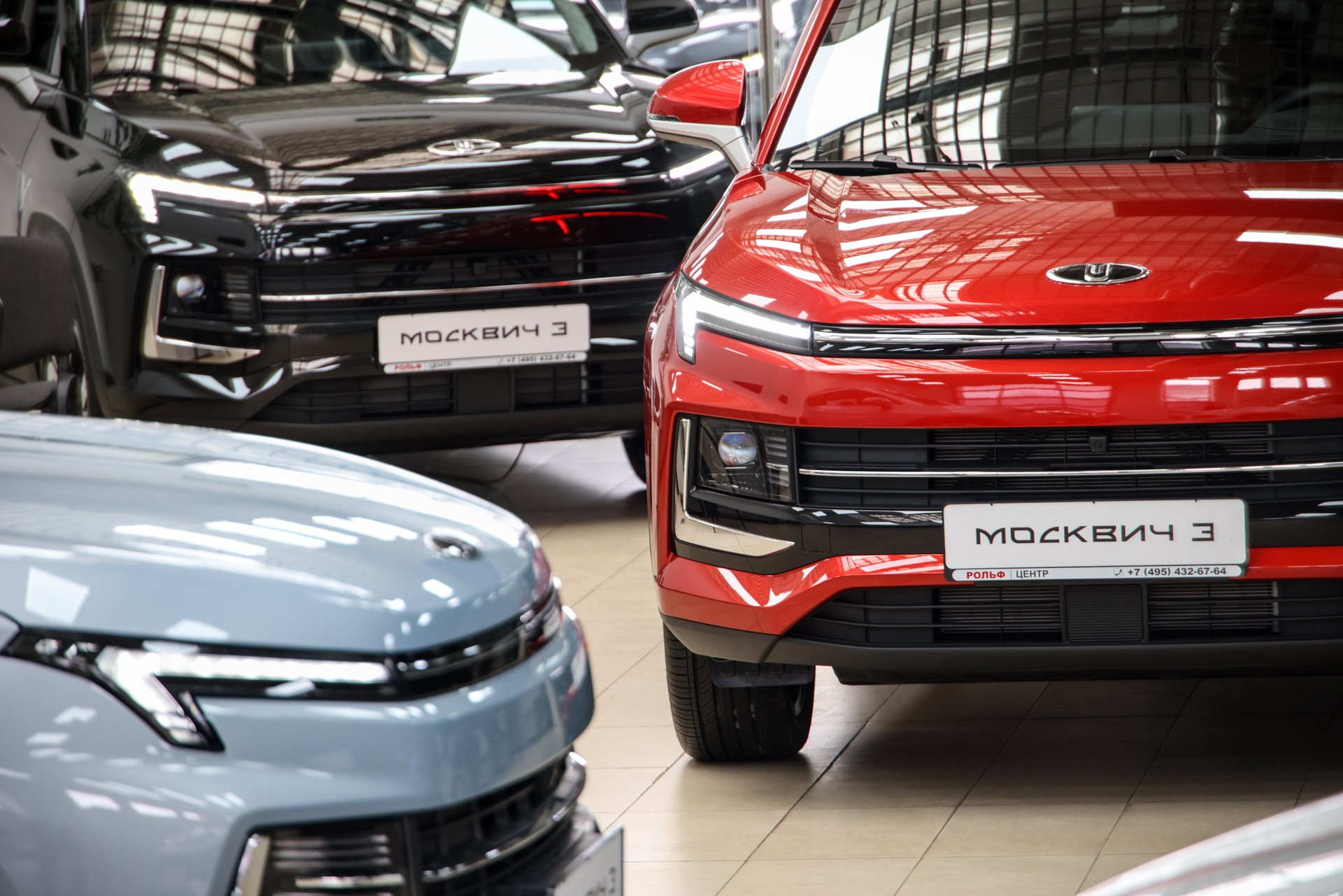 Автоэксперт: Дилеры могут поднять цены на закупаемые чиновниками автомобили шести брендов