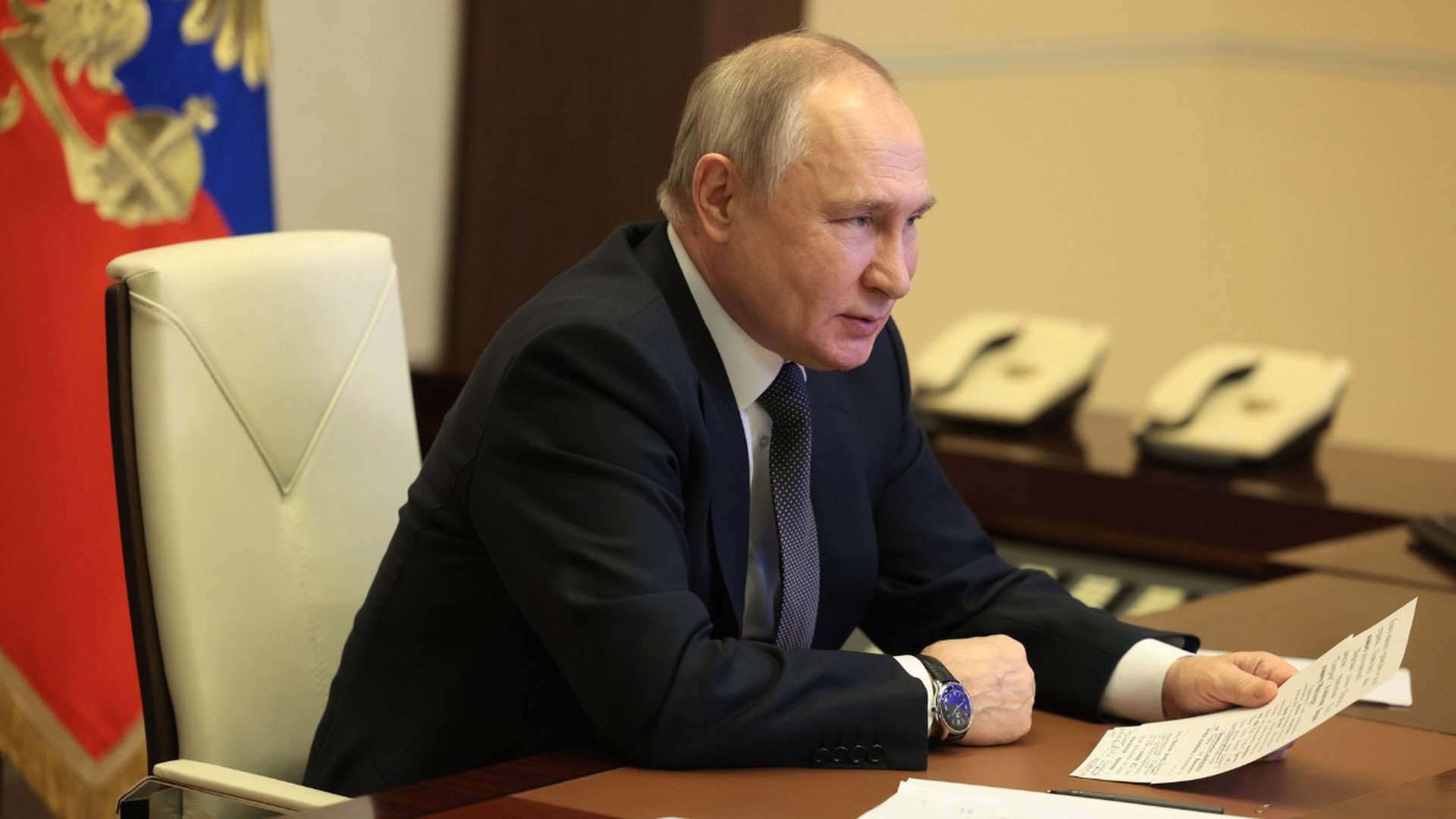 Путин: «Газпром» идёт вперёд, несмотря на давление извне 