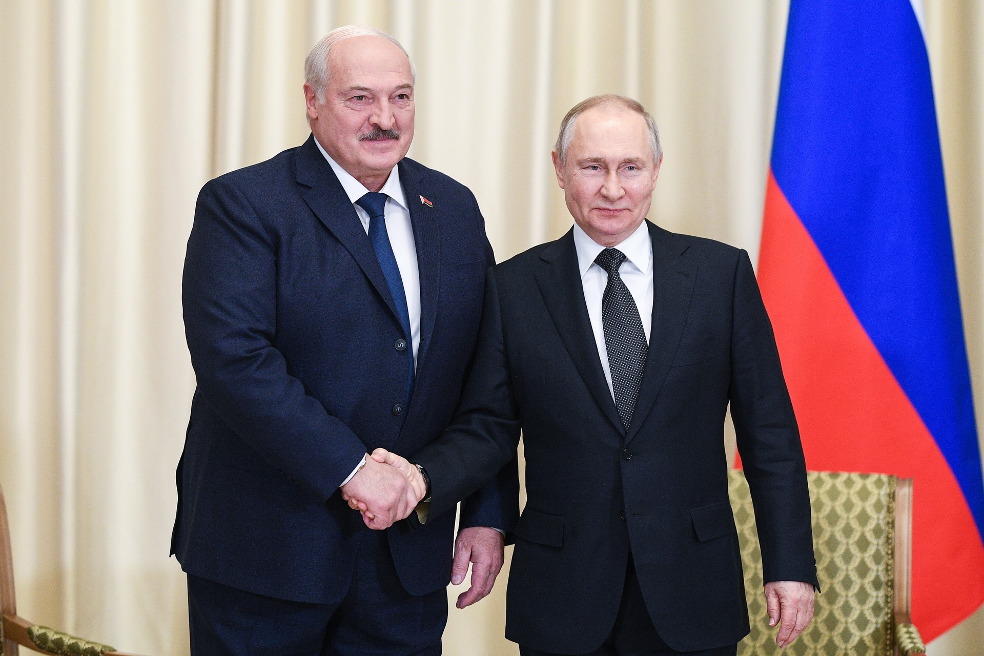 Переговоры Путина и Лукашенко начались в Стрельне