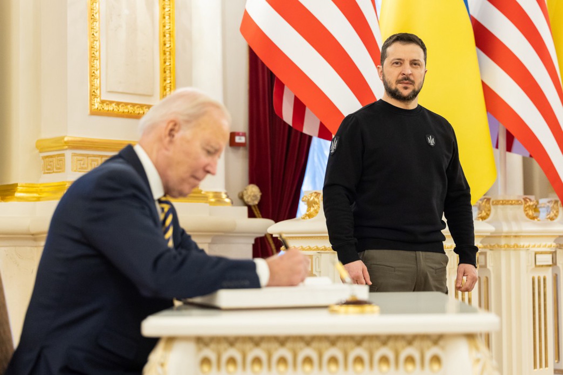 Politico: Офис Зеленского оскорбился идеей США о помощи Украине в виде кредитов