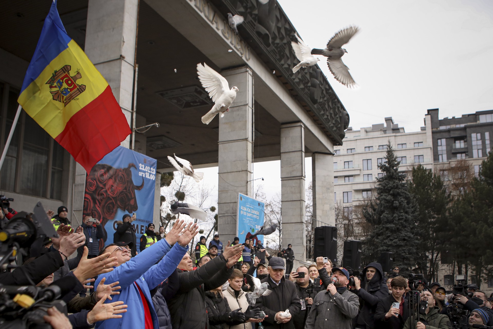 Лето по-киевски: как Запад превращает Молдавию в горячую точку