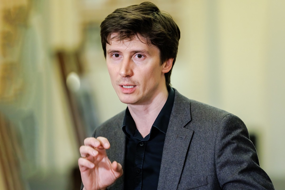 Вечером – Шульев: как Театр Вахтангова выбрал нового главного режиссёра
