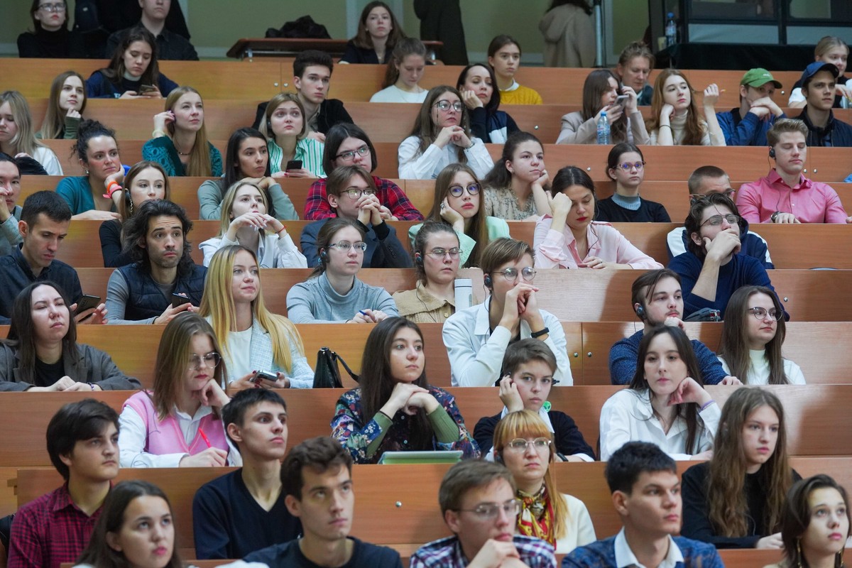 В Госдуме хотят разрешить студенткам в декрете переводиться на бюджет