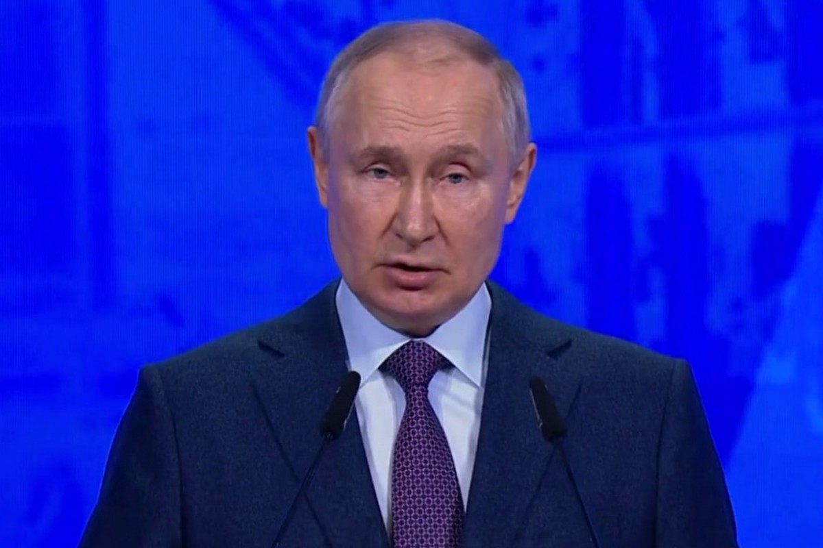Путин: Россия обладает собственными уникальными решениями для выполнения оборонных задач и освоения космоса