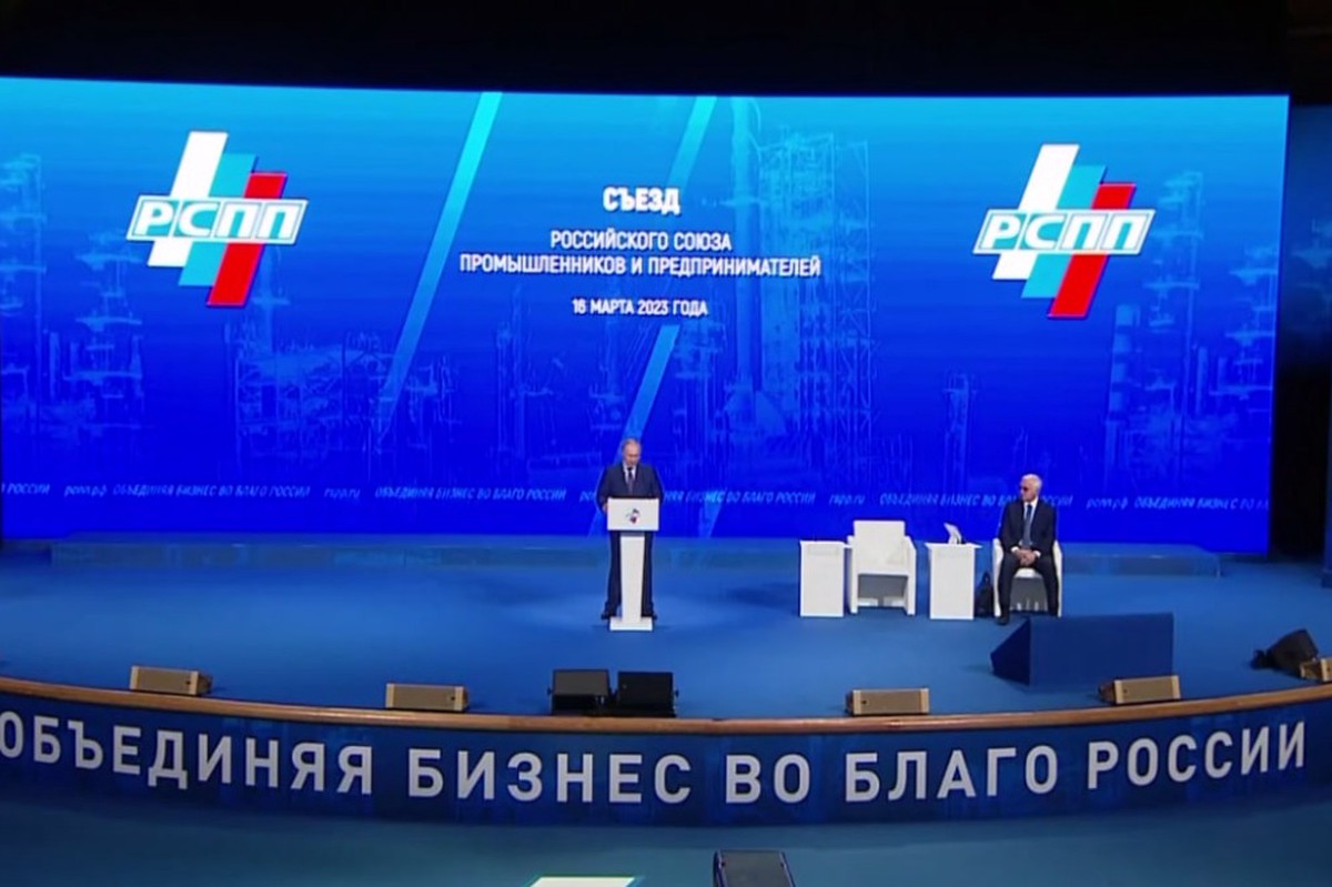 Путин заявил, что жителям западных стран придется перейти с салата и помидоров на репу