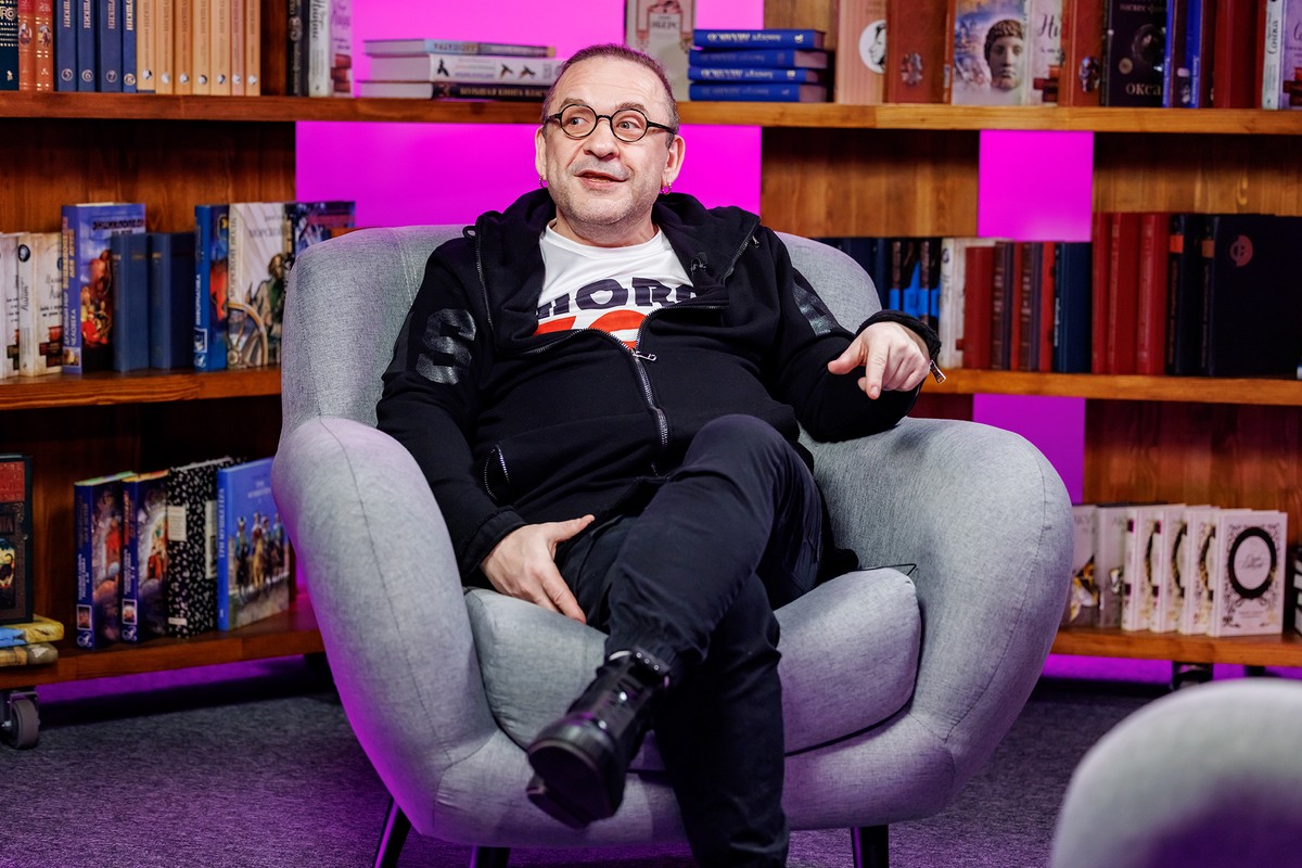 Александр Морозов: «Надо решить вопрос с Зеленским и поехать с гастролями на Украину»