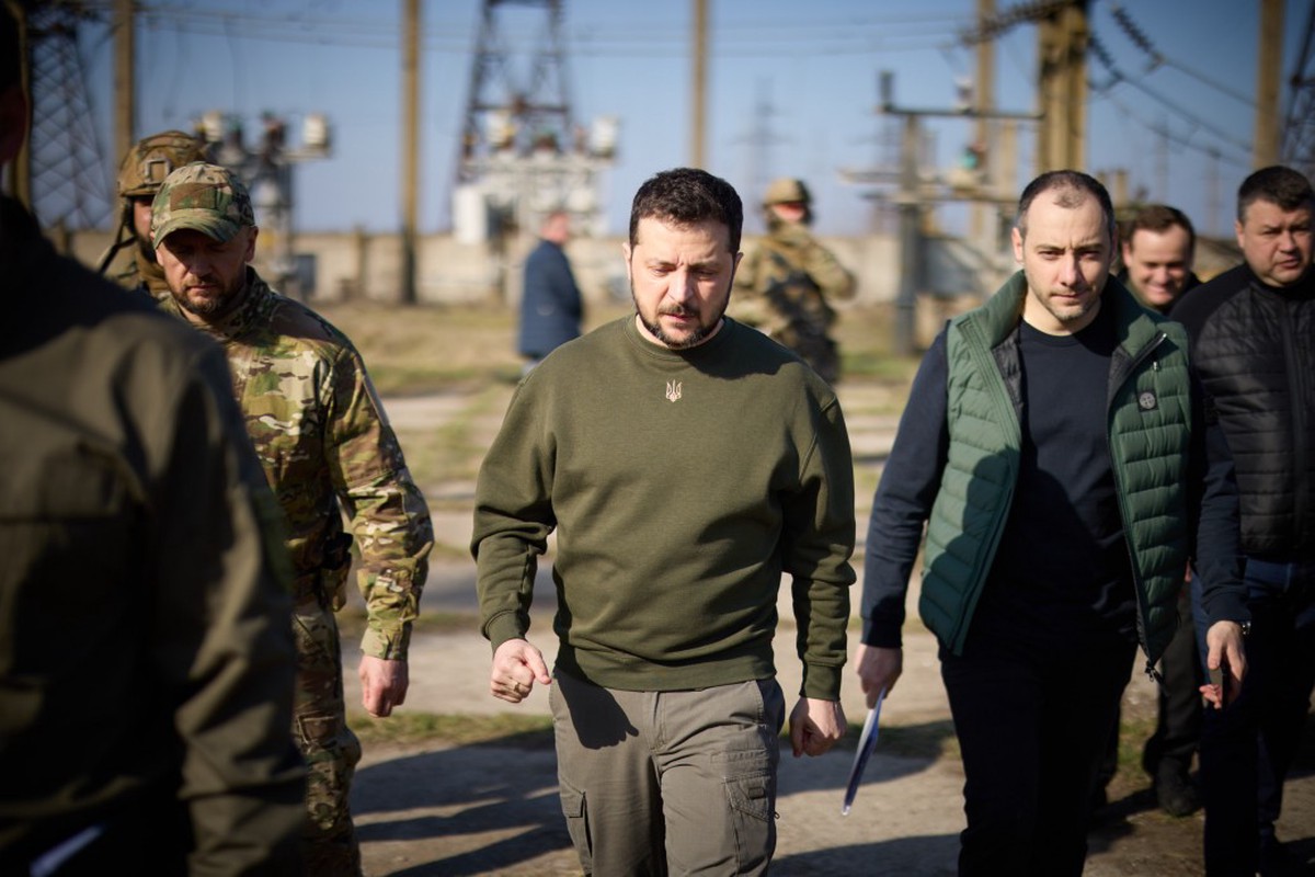 Зеленский: после поражения в Артёмовске Киев будут толкать к компромиссу с Россией