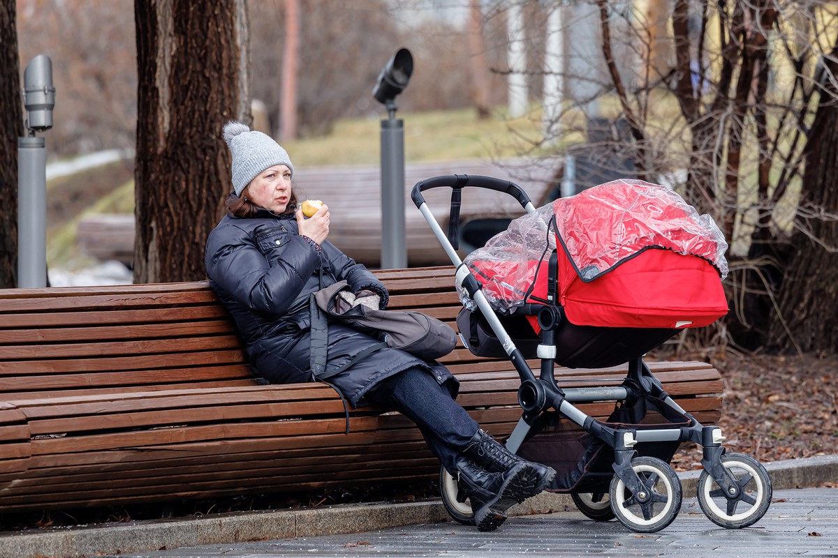 Более 40 пособий, компенсаций и выплат пересчитают