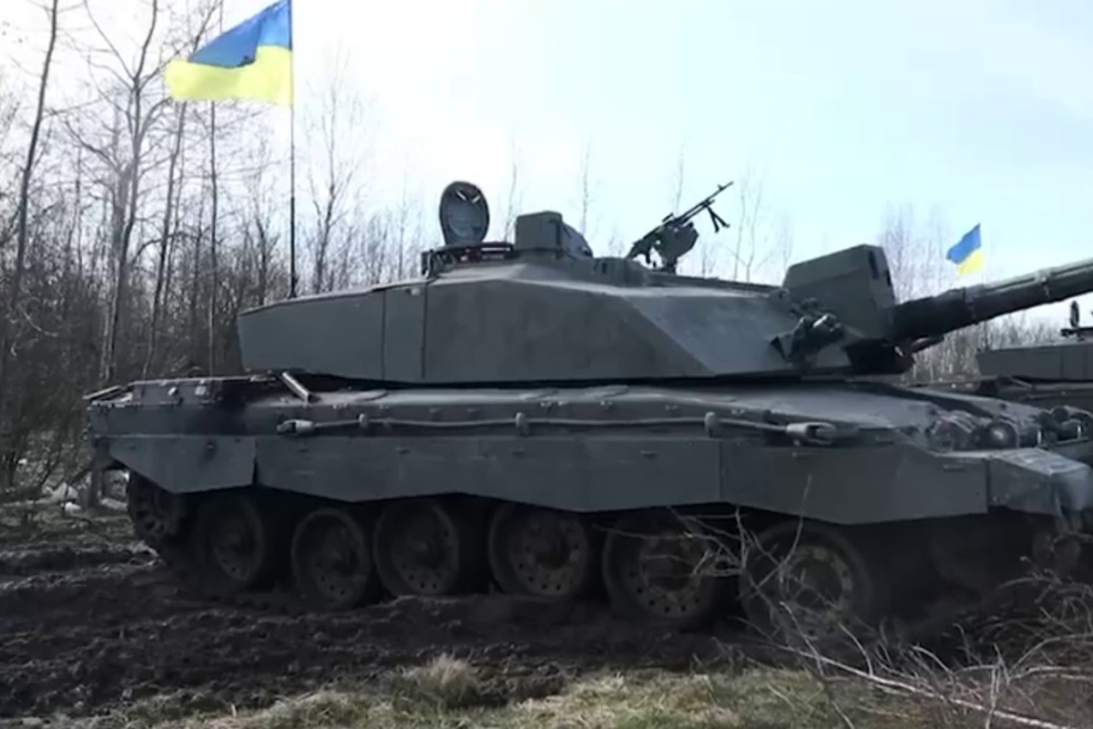 В Совфеде посоветовали главе британского Генштаба обратиться к психологу после потери Challenger 