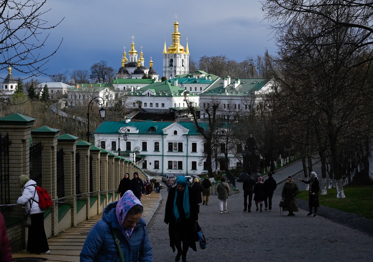 Пламень туши: почему спасать Киевскую лавру уже некому