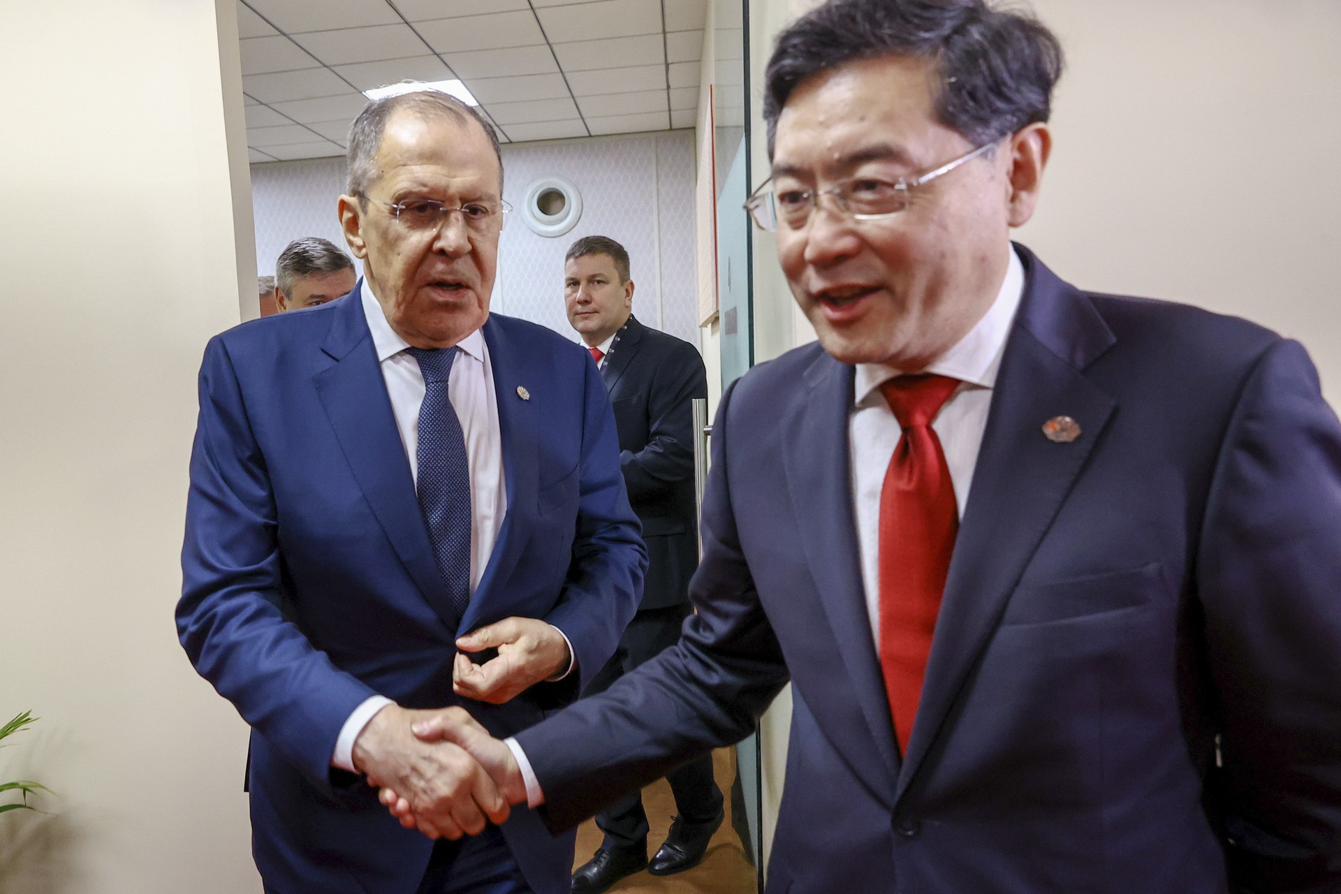 Россия и Китай не согласились с двумя пунктами по Украине итогового документа глав МИД G20