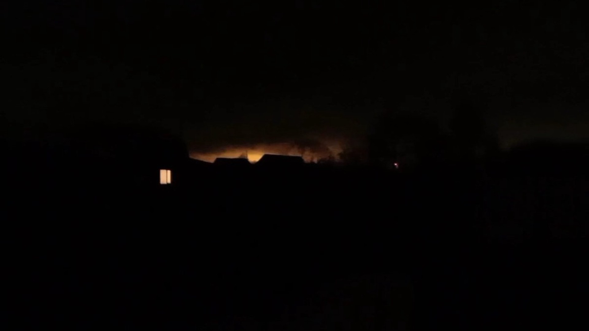 В Сумской области на северо-востоке Украины раздались взрывы