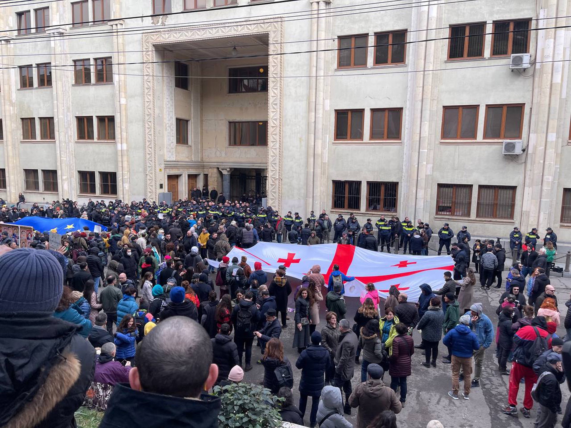 Эксперт рассказал, против кого создавался закон об иноагентах в Грузии