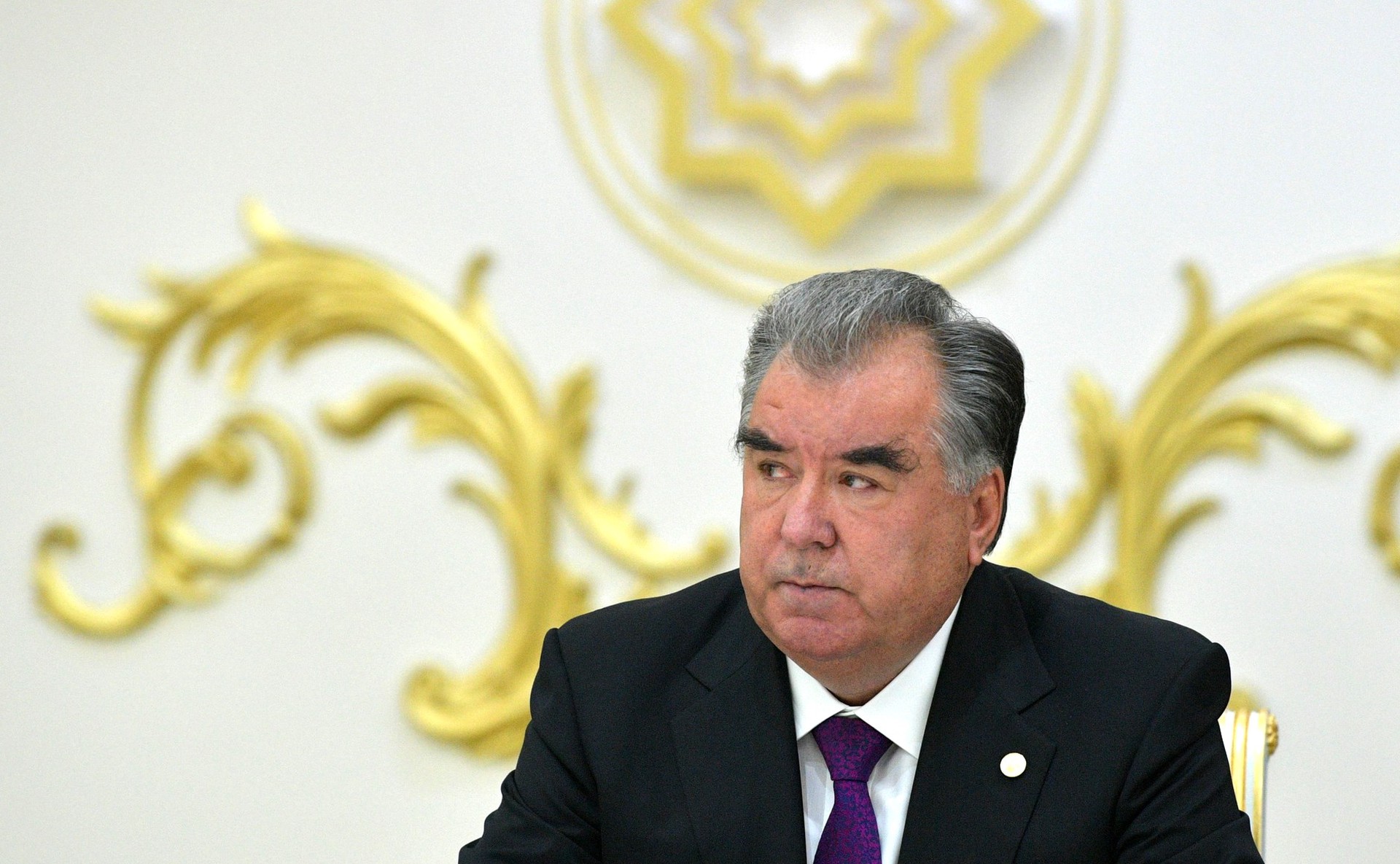 Президент Таджикистана приедет в Москву на парад Победы