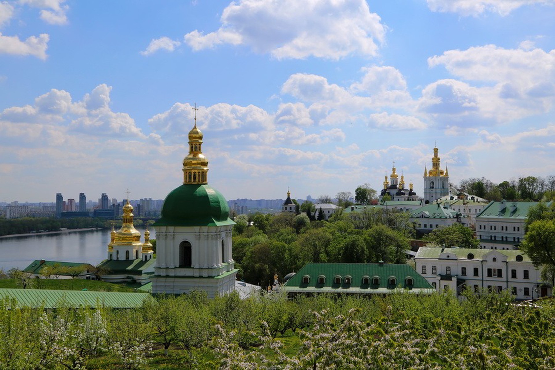 Минкульт Украины: реликвии Киево-Печерской лавры останутся в стране