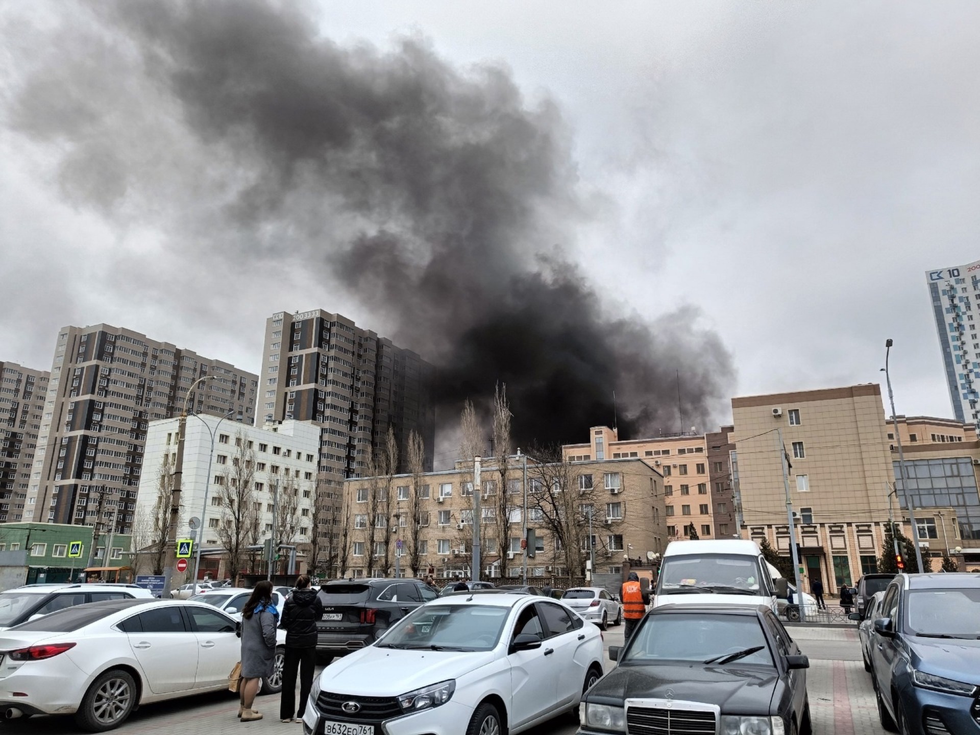 Причиной пожара в здании ФСБ в Ростове-На-Дону стало замыкание электропроводки