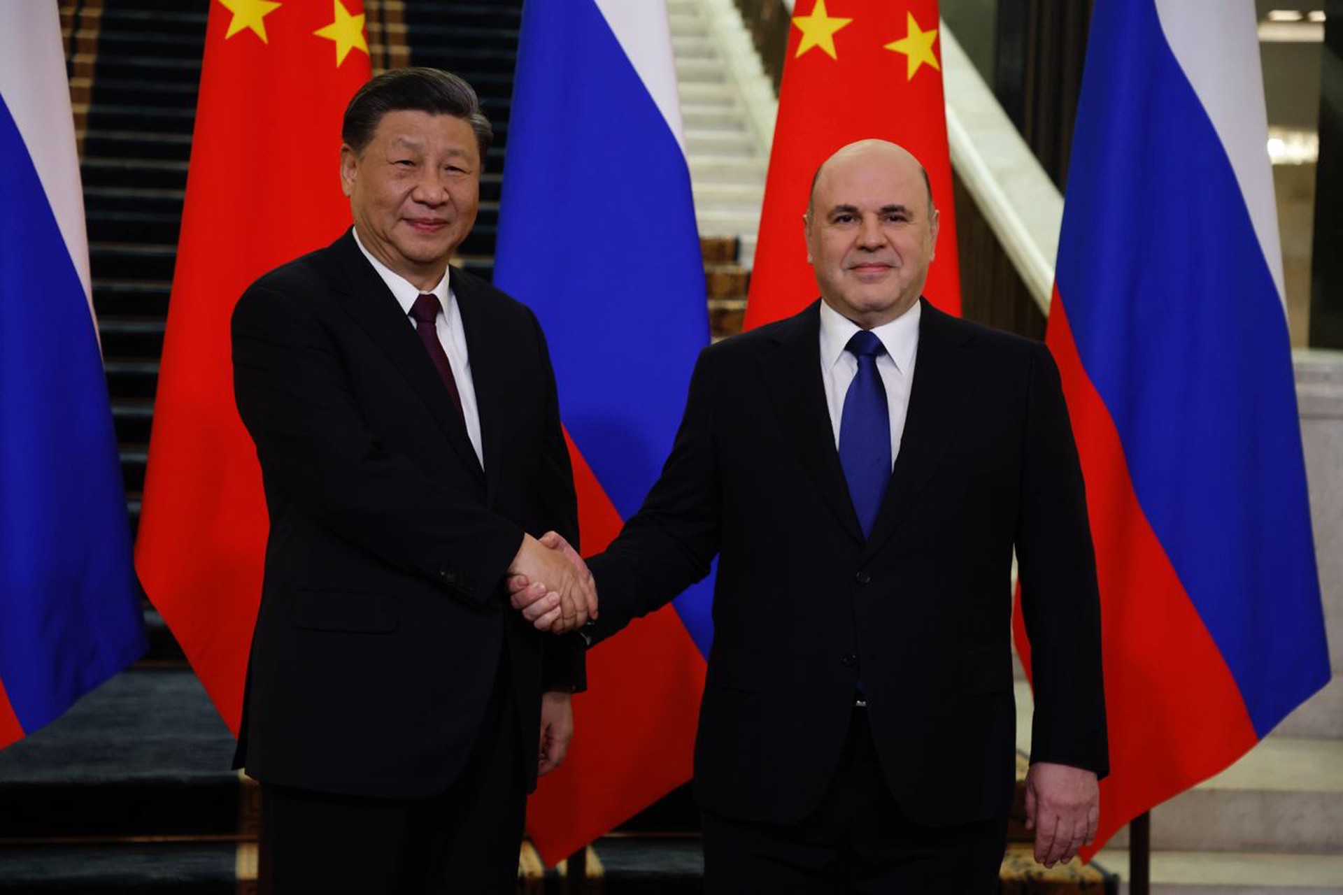 Михаил Мишустин проводит встречу с Си Цзиньпином в Пекине