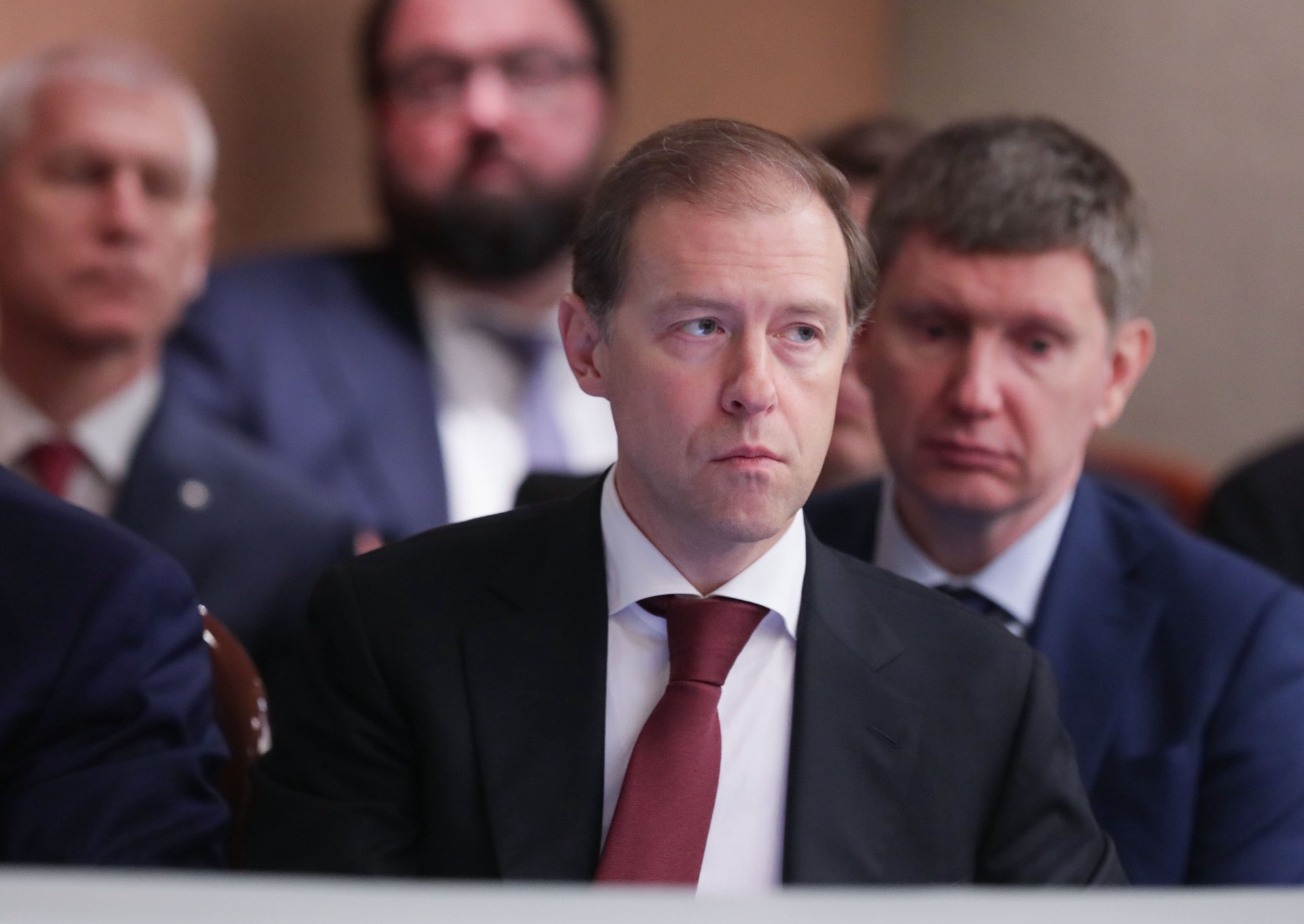 Вице-премьер РФ Мантуров раскрыл подробности переговоров с министром экономики ОАЭ