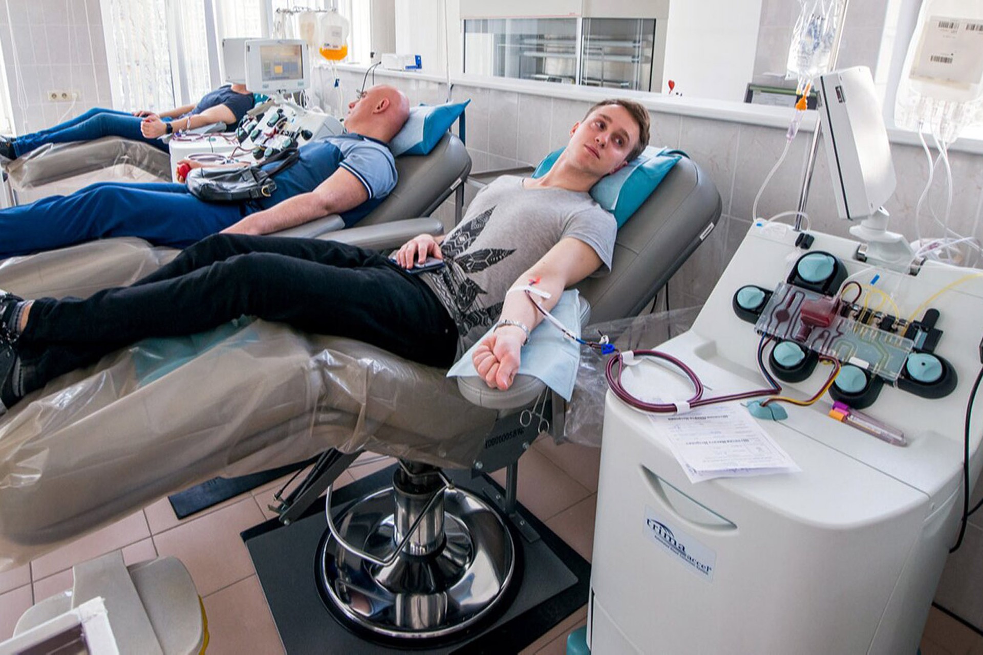 Национальный день донора в России: как сдать кровь и почему это важно