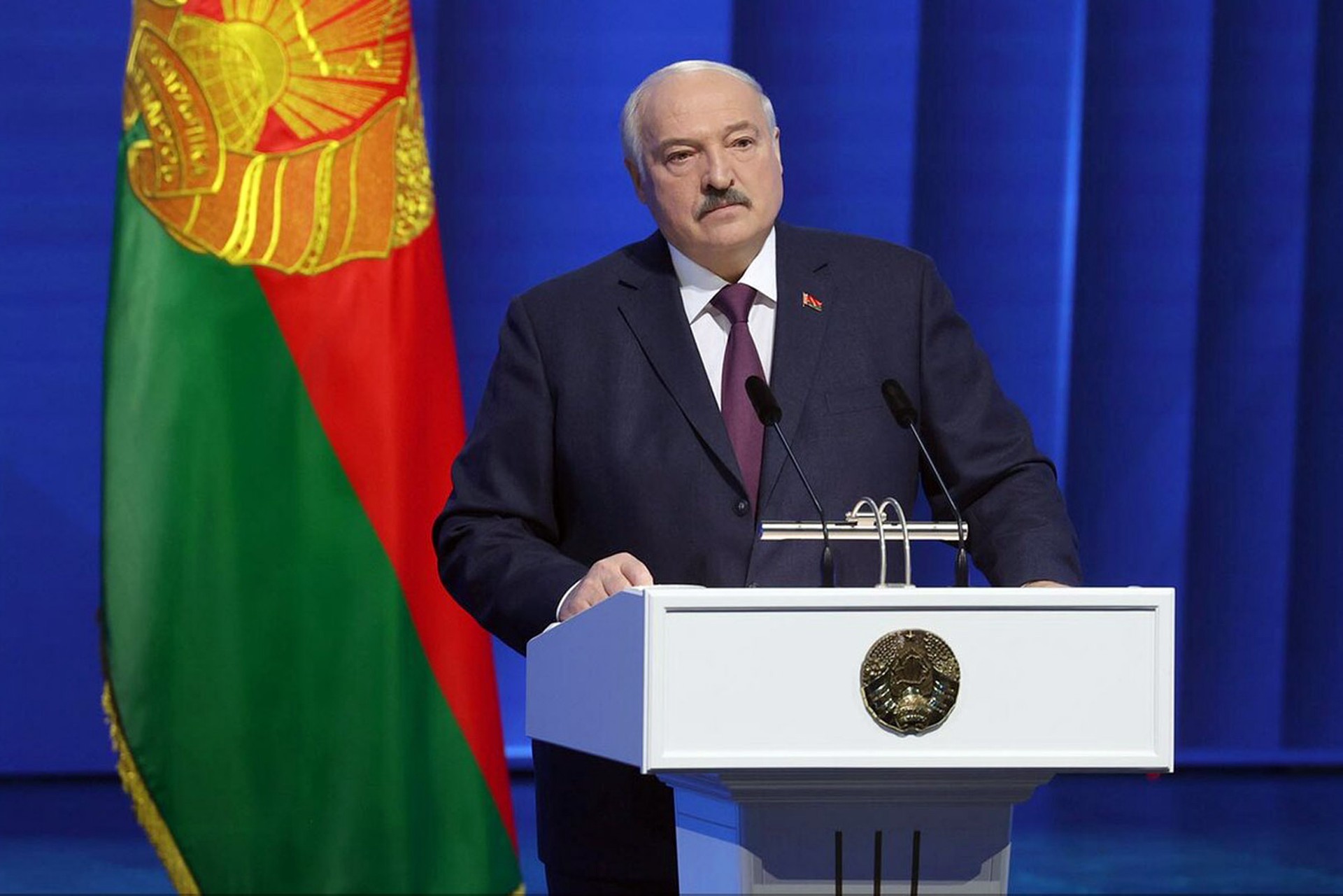 Лукашенко: Мир никогда так близко не подходил к ядерной войне, как сейчас