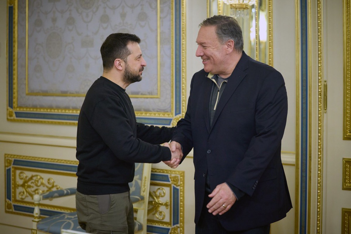 Политолог: «Сатанист Помпео приехал в Киев исключительно из-за Лавры»