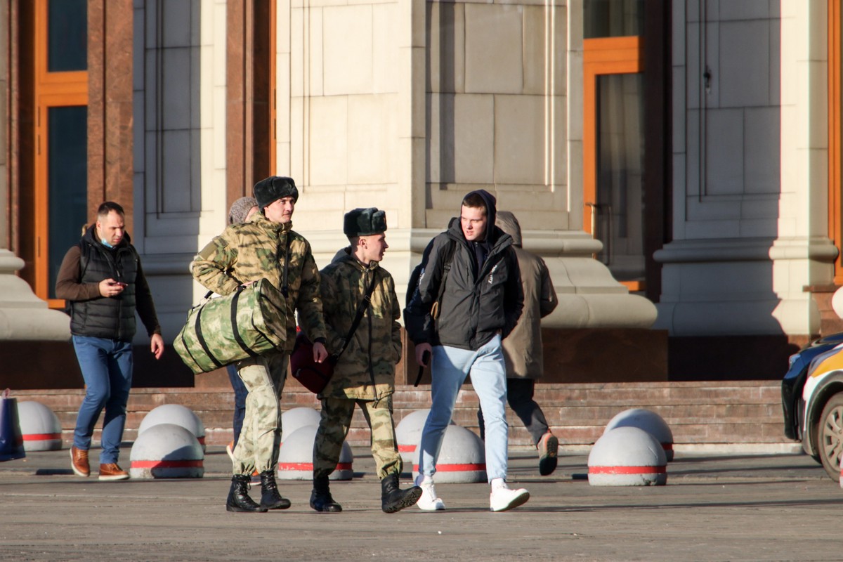 Генштаб: Призывники, попавшие на службу осенью, не будут участвовать в СВО
