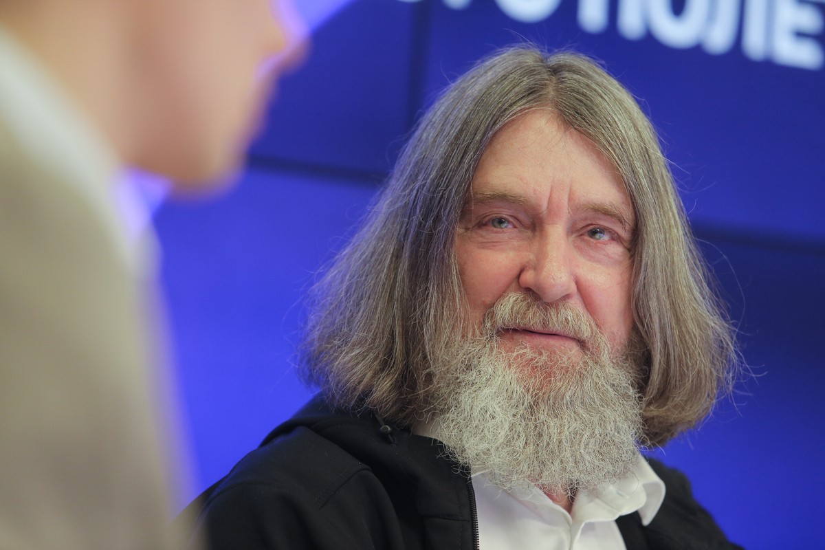 Фёдор Конюхов призвал запретить футбол в России