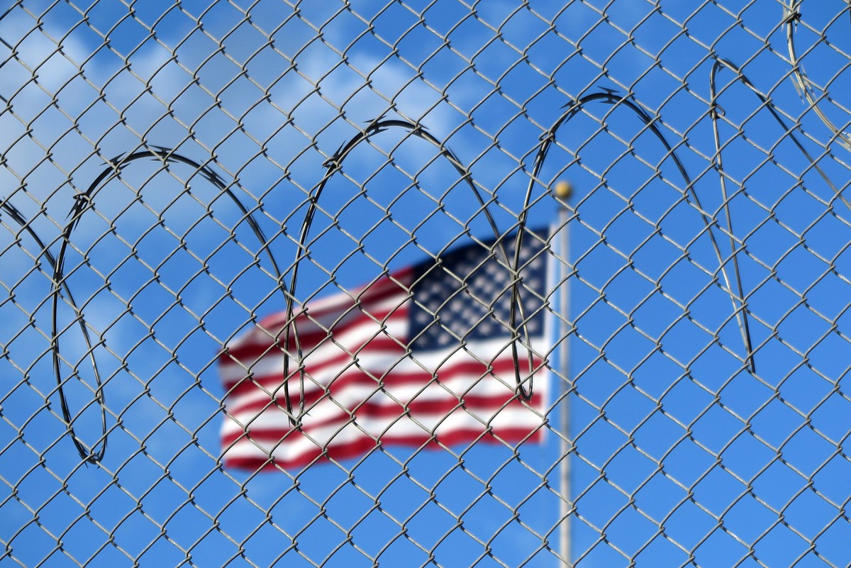 В США заключенного заживо съели вши и постельные клопы