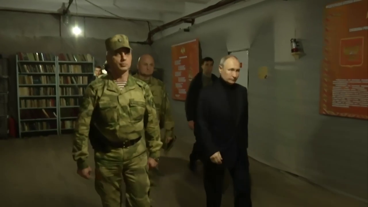 Кремль: рабочие поездки Путина в Херсонскую область и ЛНР не готовились заранее