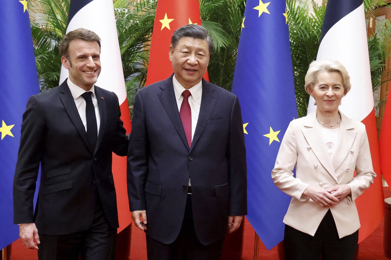 Визит Макрона в Китай провалился заранее: как Франция показала свою несостоятельность